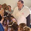 Dodik danas krstio devetero djece Srboljuba Đurića u Bosanskoj Gradišci