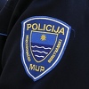 Neum: Muškarac psihički i fizički zlostavljao turistkinju, pokušao je silovati