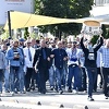Svečano obučeni Manijaci korteom krenuli prema Grbavici, pjesma se ori sarajevskim ulicama
