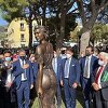 Bronzana statua žene u prozirnoj haljini izazvala ljutnju javnosti u Italiji