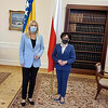Iako Cvijanović državu nigdje ne spominje, u Poljskoj je dočekala samo zastava BiH