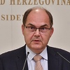 Schmidt se danas obraća zastupnicima u Parlamentu BiH, SNSD i partneri ne dolaze
