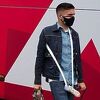 Marca se našalila na Tadićev račun: Objavili njegovu fotografiju s penisom u gipsu