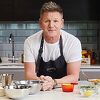Gordon Ramsay naplaćuje više od 370 dolara za božićnu večeru, piće nije uključeno