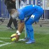 Derbi između Lyona i Marseillea prekinut u 8. minuti, domaći navijači pogodili Payeta flašom u glavu