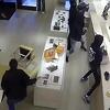 Banda opljačkala prodavnicu Louis Vuitton u Chicagu, ukradena roba vrijedna 120.000 dolara