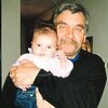 Ella Dvornik objavila fotografiju s djedom Borisom: Mi smo svi zauvijek nečije bebe