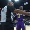 LeBron James poludio pa izbacio dvoje navijača iz dvorane: To se ne može tolerisati