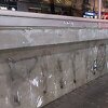 Nakon protesta aktivisti obrisali grafit posvećen Ratku Mladiću sa zgrade Doma omladine u Beogradu