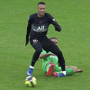 Nesretni Neymar doživio jezivu povredu pa na nosilima iznesen s terena