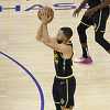 Curry popravio vlastiti rekord u broju trojki u sezoni