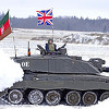 Britanska šefica diplomatije dan uoči sastanka NATO-a iskoristila za vožnju tenkom u Estoniji