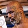 Mike Tyson izgleda jednako moćno kao prije 30 godina, trenira pet puta dnevno