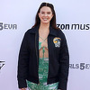 Lana Del Rey zgrozila stajlingom na dodjeli nagrada: Hvala svima na kritikama