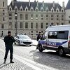 Talačka kriza u Parizu: Naoružani muškarac zarobio dvije žene u prodavnici