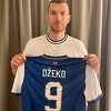 Džeko dobio specijalni poklon i sugestivnu poruku povodom jubileja FK Željezničar