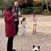 Dwayne Johnson za Božić iznenadio majku skupocjenim automobilom