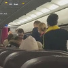 Muškarac pokušao otvoriti vrata aviona na letu za Tuzlu jer nije želio putovati za Beograd