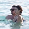 DiCaprio uživa u odmoru s djevojkom, neki ga nazivaju licemjerom jer plovi na luksuznoj jahti