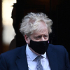Johnson se izvinio jer je tokom lockdowna u Britaniji održana zabava u njegovom vrtu