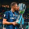 Džeko osvojio prvi trofej u Italiji pa uz prigodnu fotografiju poručio: Veoma sam sretan