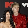 Megan Fox i njen zaručnik razočarali na crvenom tepihu: Kakav kič i neukus