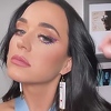 Katy Perry pokazala neobičan modni dodatak - covid test na naušnicama