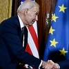 Biden i Macron dogovorili zajedničku politiku prema Rusiji
