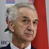 Šarović: Jeste li ikada čuli, bilo gdje da se donosi zakon koji će stupiti na snagu za godinu dana?