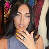 Megan Fox pozirala u izazovnom izdanju, fanovi je napali: Ovo nisi ti, ista si Kim Kardashian