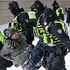 Policija se sukobila s demonstrantima u glavnom gradu Kanade