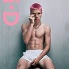 Najmlađi sin Davida i Victorije Beckham objavio kako započinje pjevačku karijeru