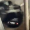 Uznemirujući snimak iz Kijeva, rusko oklopno vozilo gazi auto u pokretu