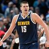 Jokić i sa skromnim brojem poena dominirao, Dončić zasjenio Curryja