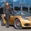 Posljednji proizvedeni Lotus Elise pripao Elise Artioli po kojoj je dobio ime
