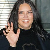 Adriana Lima prvi put u javnosti nakon objave da je trudna, prisustvovala reviji u Parizu