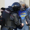 Na antiratnim protestima u Rusiji tokom nedjelje uhapšeno više od 4.300 građana