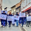 Sa Osmomartovskog marša u Tuzli poslata poruka da porodiljsko nasilje mora stati