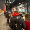 Rusi pohrlili u McDonald's prije zatvaranja, kolone automobila i redovi ljudi