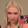 Nakon prekida s Elonom Muskom, Grimes je u vezi s WikiLeaksovom "zviždačicom"
