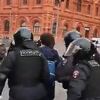 Ruskinje suprotnih mišljenja o agresiji na Ukrajinu uhapšene odmah nakon što su progovorile