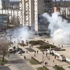 Pucnjavom i eksplozijama ruska vojska rastjerala demonstrante u ukrajinskom gradu