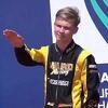 Mladi ruski vozač kroz suze se izvinio za nacistički pozdrav na podiju: Budala sam i zaslužujem kaznu