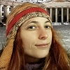 Ruskinja uhapšena jer je cijene u marketima zamijenila ceduljicama sa ratnim informacijama
