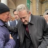 Bakir Izetbegović dijelio bajramluk ispred Begove džamije u Sarajevu