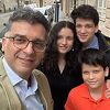 Danis Tanović s djecom za Bajram: Ove godine sam sretan i zahvalan što smo svi živi