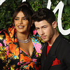 Nick Jonas i Priyanka Chopra podijelili prvu fotografiju kćerke nakon izlaska s intenzivne njege