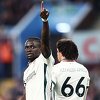 Liverpool slavio u gostima kod Aston Ville i ostao u utrci sa Cityjem za titulu