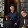 Brojne poznate ličnosti stigle na komemoraciju legendarnom Švabi, Amar Osim došao sa sinom