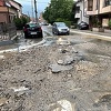Komadi asfalta nakon nevremena "plivali" Zenicom: Ko je kriv?